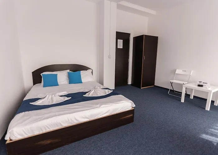 Hotel Blue *